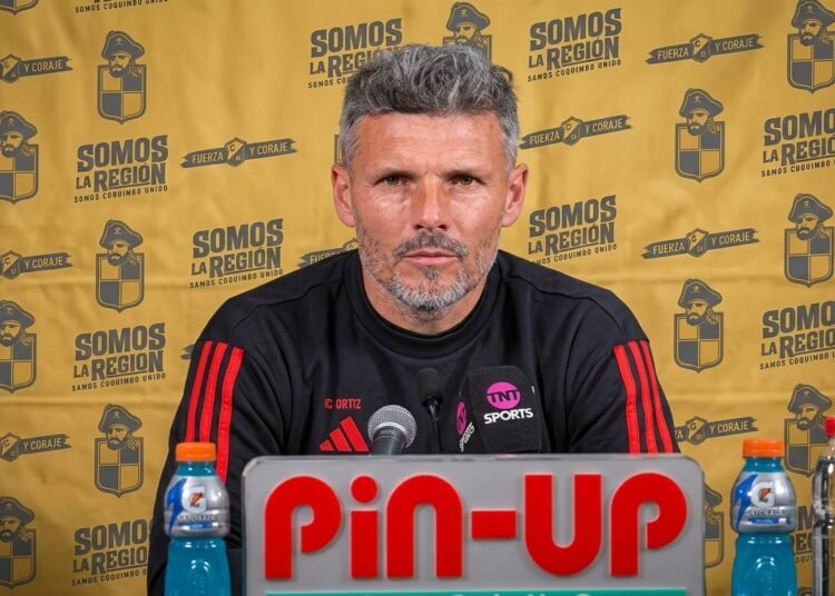 La llamativa frase de Fernando Ortiz tras la dura goleada que sufrió Colo Colo ante Coquimbo Unido