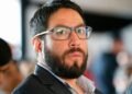 Matías Camacho queda con arresto domiciliario nocturno y arraigo nacional