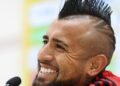"Si quiere tanto a Colo Colo, no debería pensar en plata": El dardo de un ex jugador a Arturo Vidal
