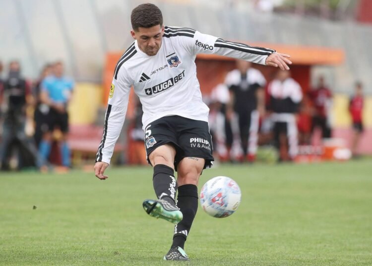 En Colo Colo intentan explicar el bajón de 4 partidos sin ganar